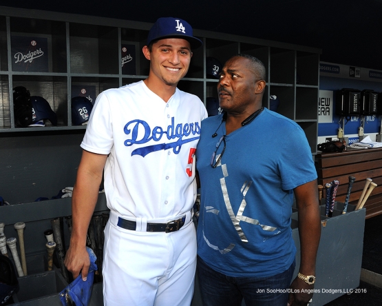 June 2016 NL Rookie of the Month Corey Seager and June 1985 NL Player of the Month Pedro Guerrero.